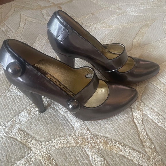 Metallic Mary-Jane style heels from Jonathan Kelsey - Picture 5 of 10